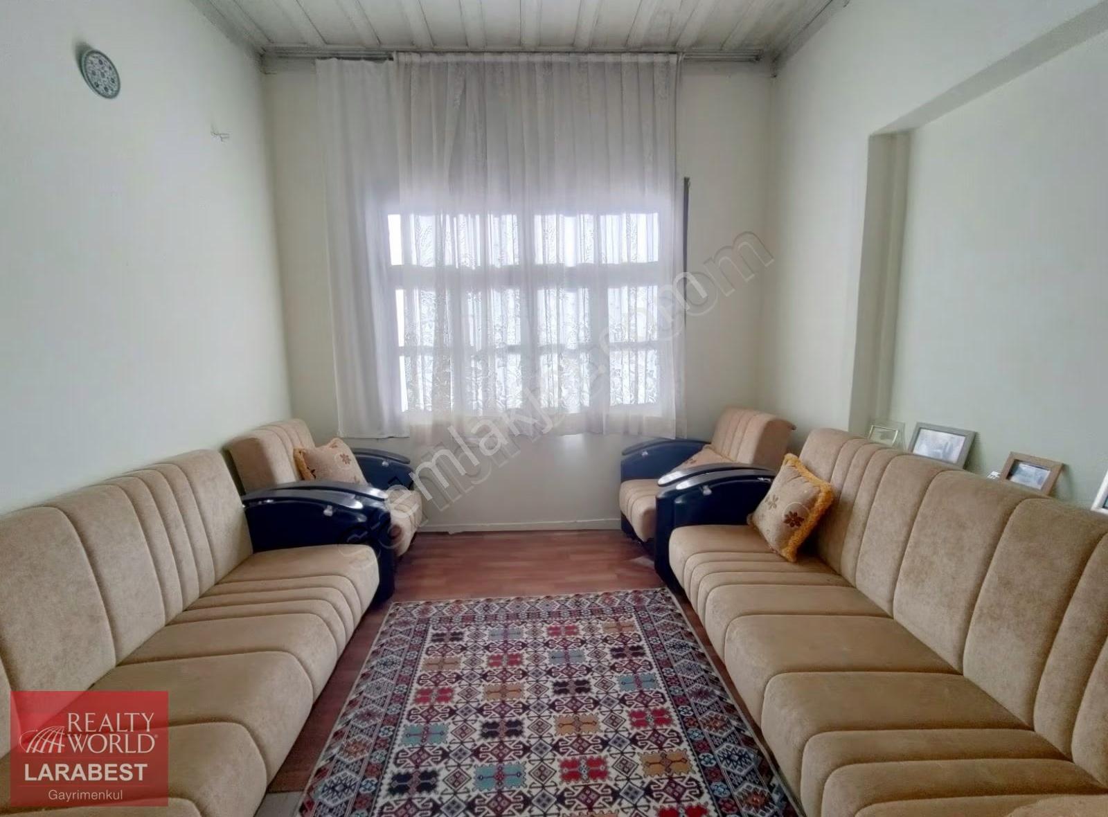 Elmalı Tapu Müdürlüğü Yakınında 6+2 Dükkanlı Depolu 2 Katlı Ev - Görsel 12