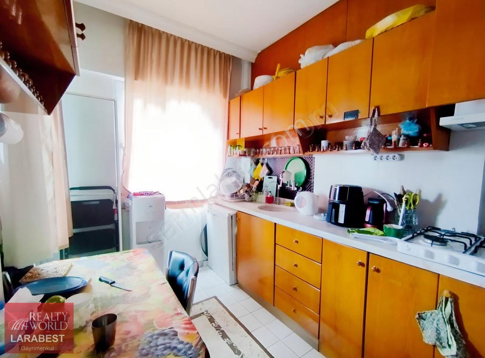 Dokuma'nın En İyi Lokasyonunda Ara Kat 2+1 Satılık Daire - Görsel 9