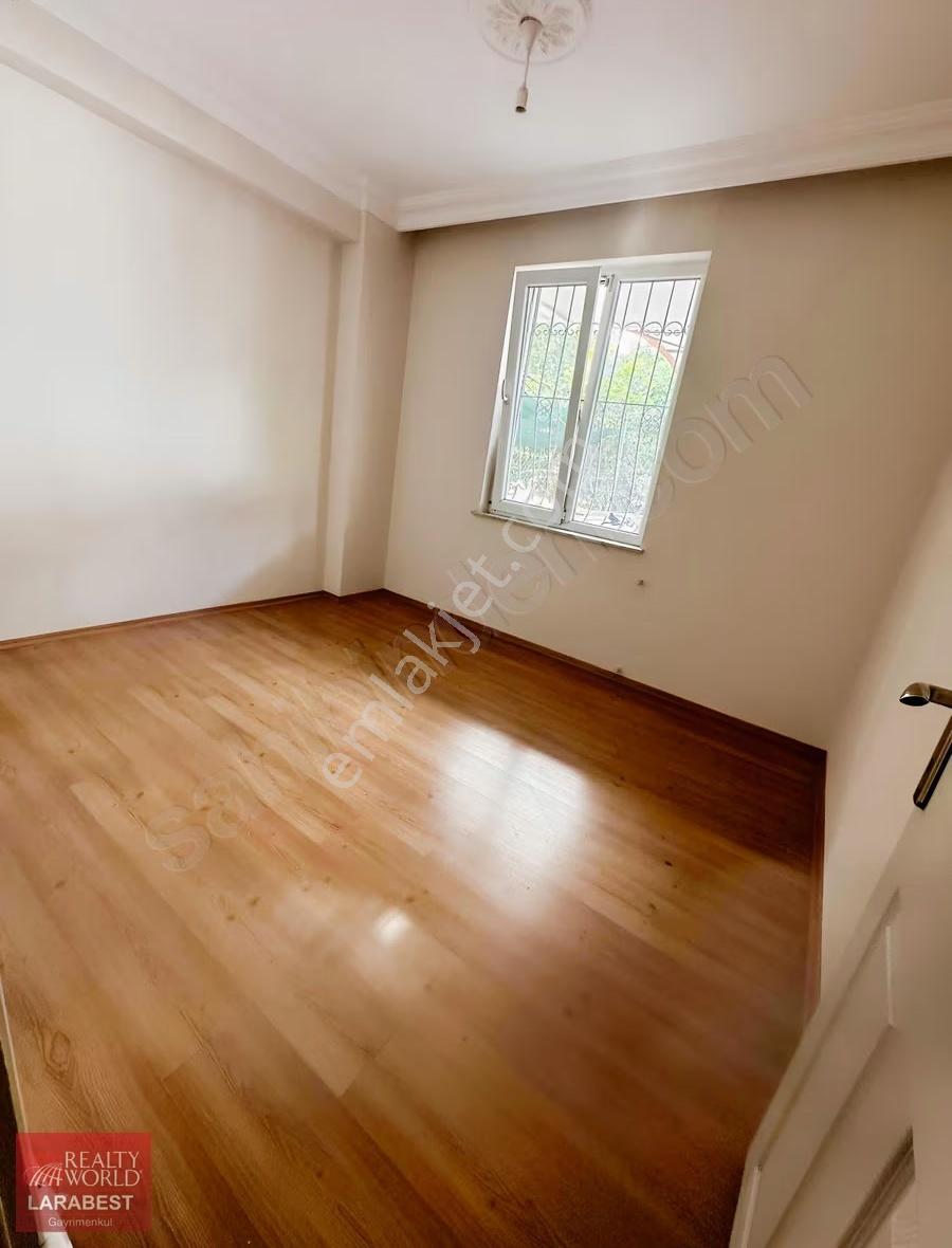 Gülveren Mahallesi 2+1 Ayrı Mutfaklı Yüksek Giriş Kiralık - Görsel 4