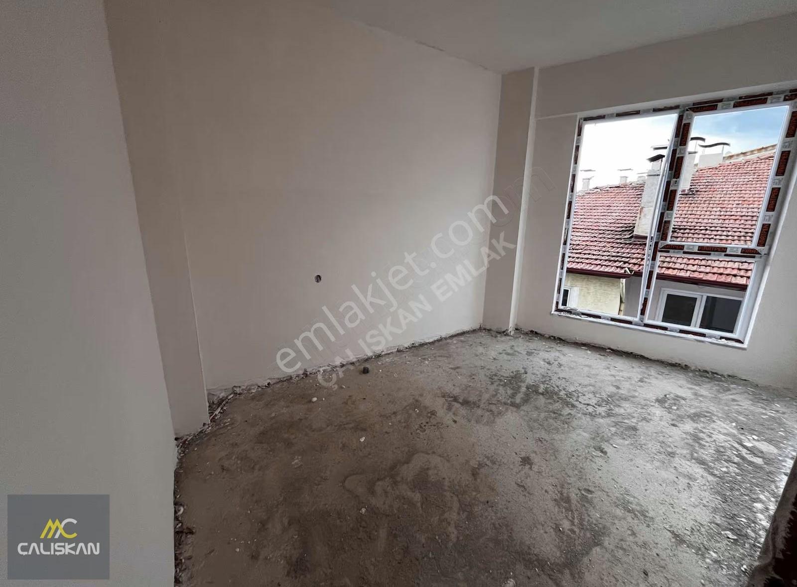 Diş Hastanesi Mevkii Satılık1+1 Daire - Görsel 2