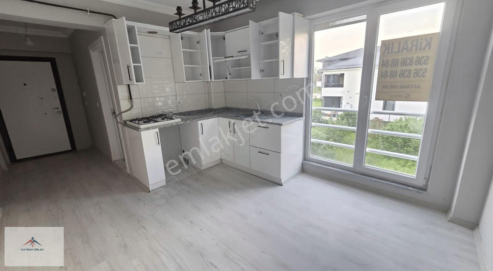 Orta Kat Hastaneye Yakın 1+1 Kiralık Daire - Görsel 9