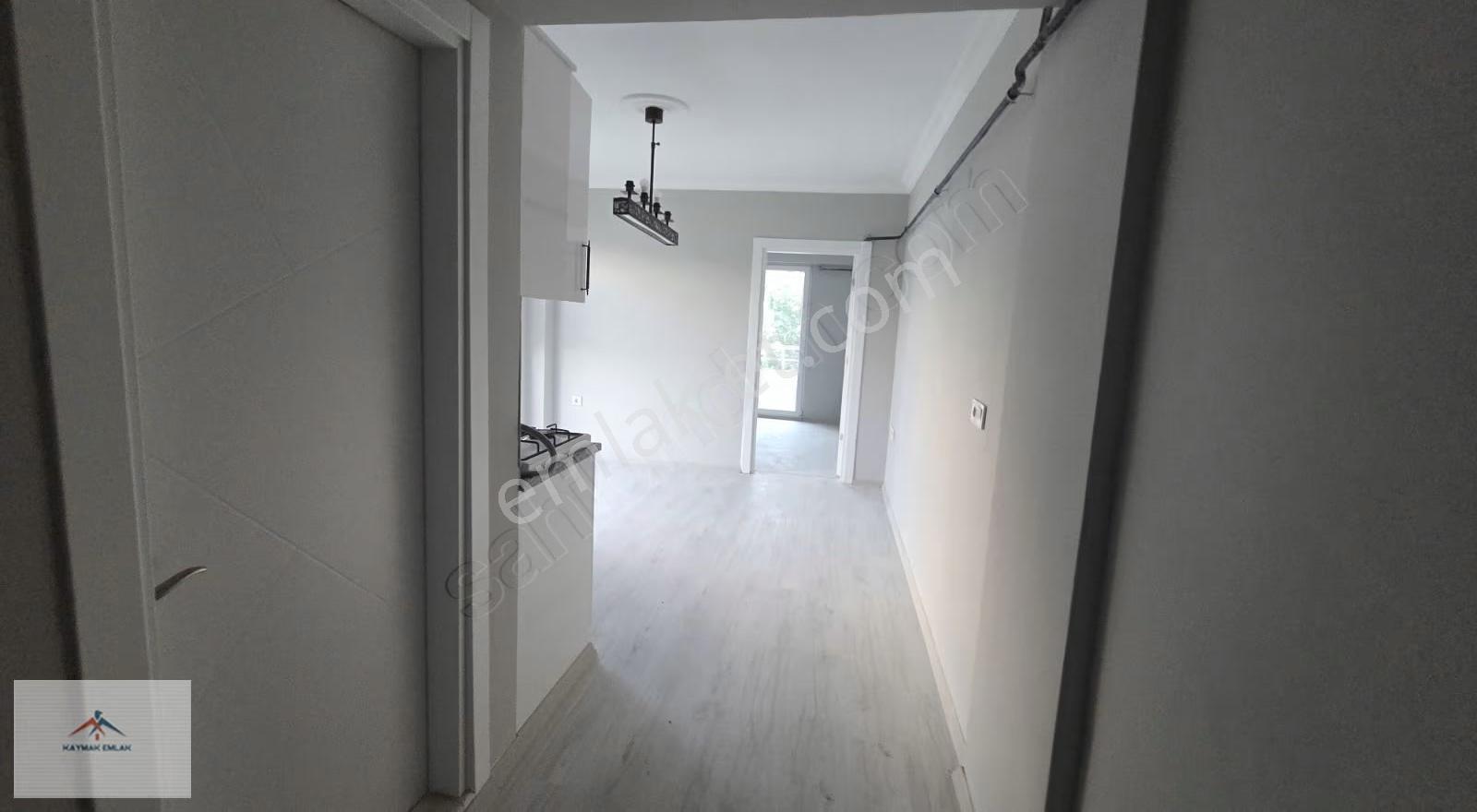 Orta Kat Hastaneye Yakın 1+1 Kiralık Daire - Görsel 8