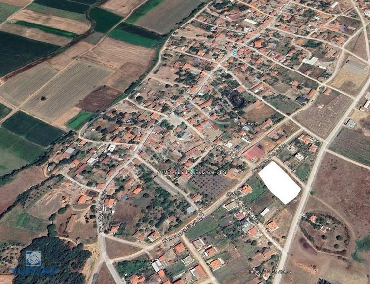 Çanakkale Biga Gerlengeç Köy İçinde 3.110m² Satılık Tarla