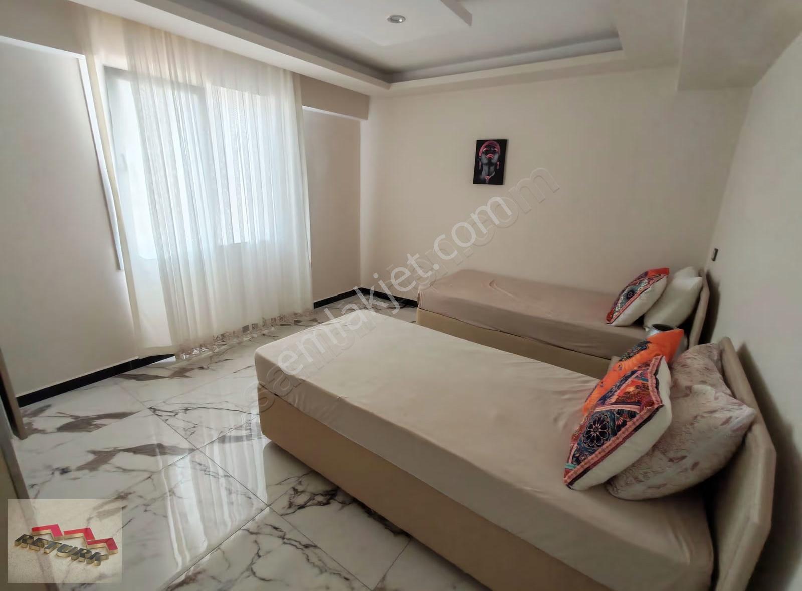 Didim Retürkten; Mavişehirde Havuz Manzaralı 3+1 Daire - Görsel 14