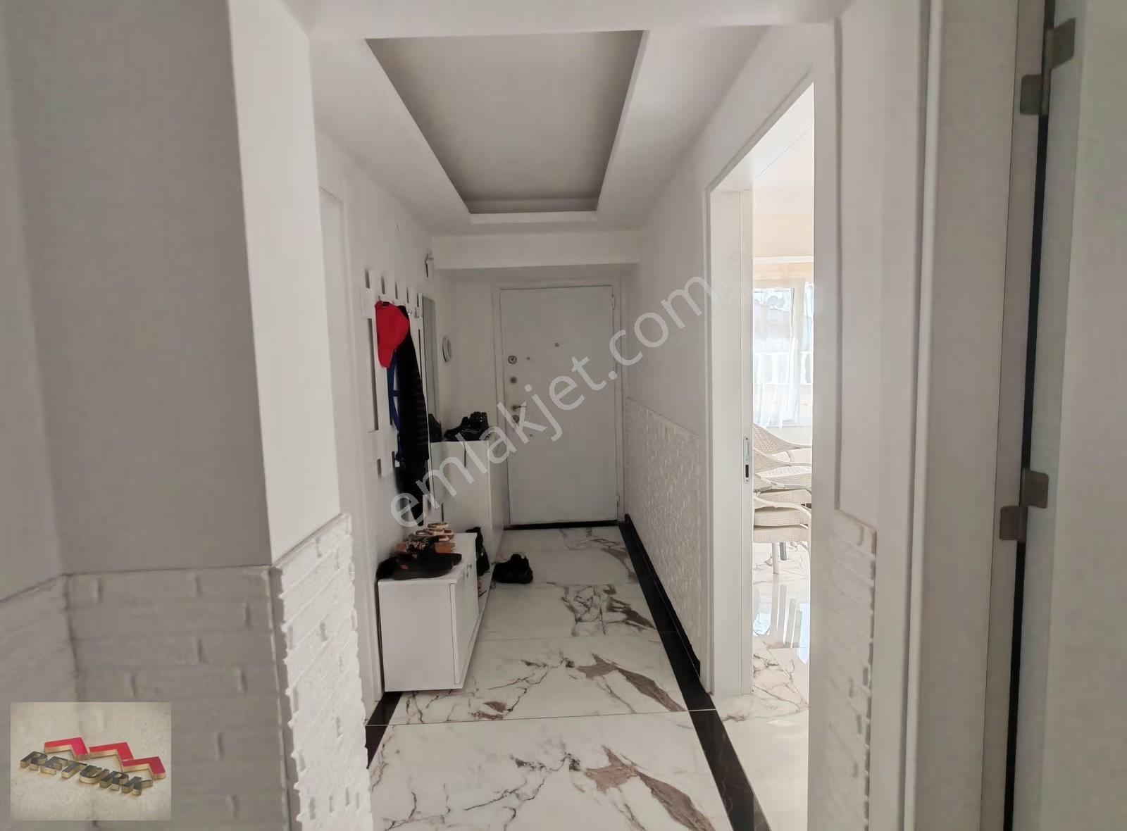 Didim Retürkten; Mavişehirde Havuz Manzaralı 3+1 Daire - Görsel 15