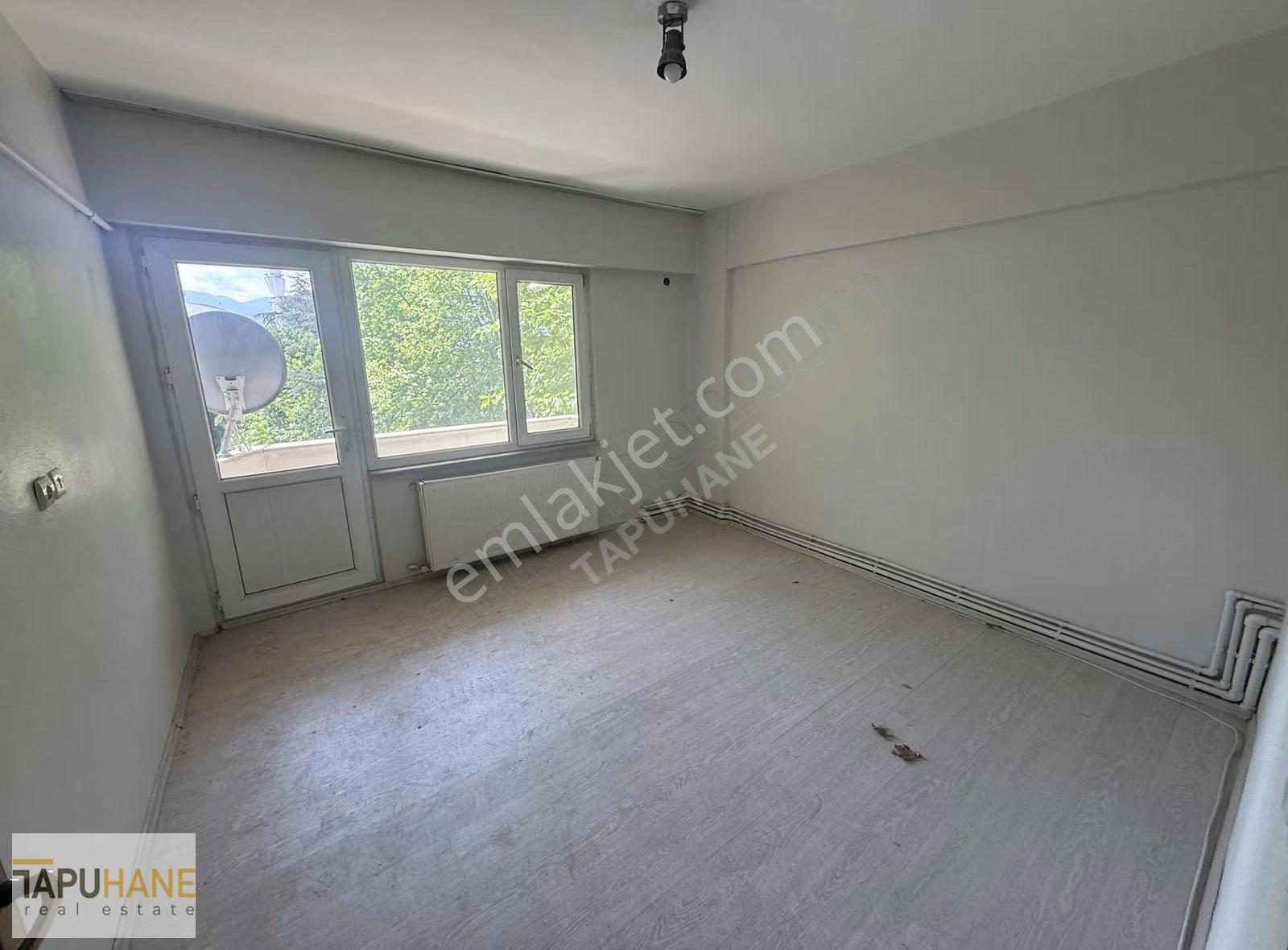 Üniversite Caddesi Kiralık 3+1 Daire - Görsel 2