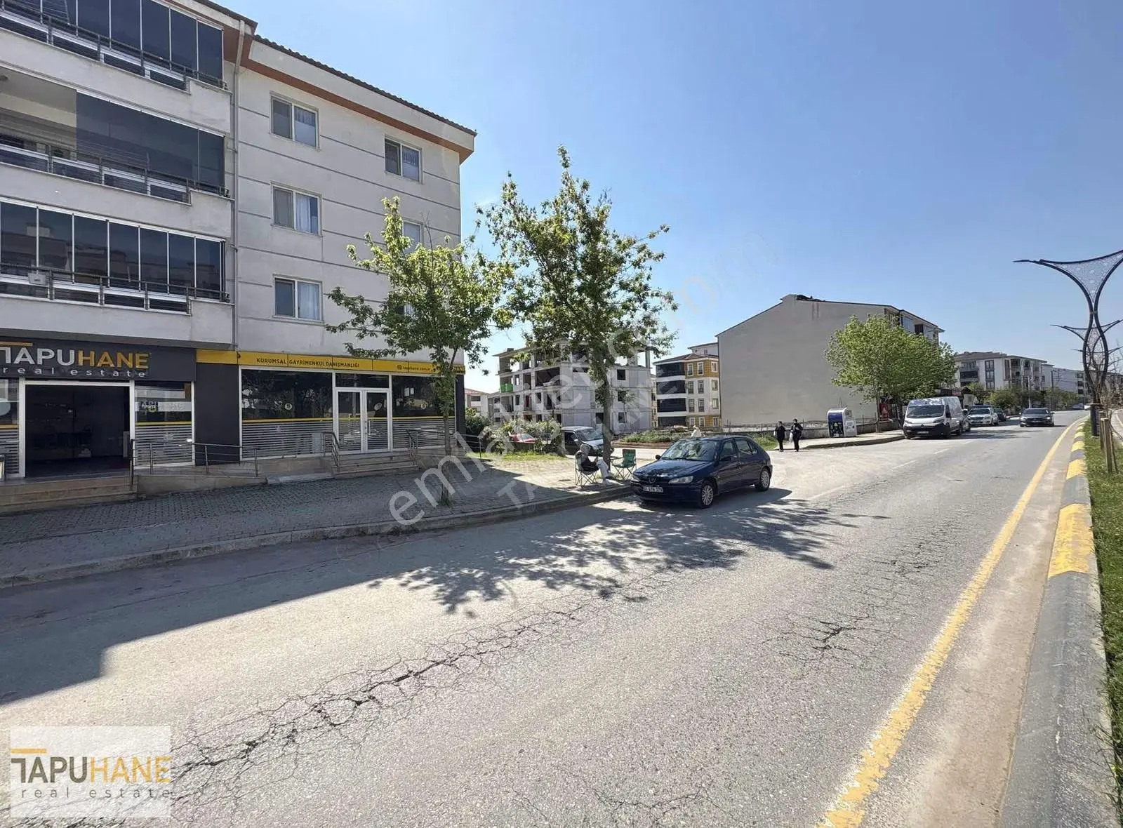Tapuhane'den Ana Cd.üstünde 4+1 Dubleks Daire
