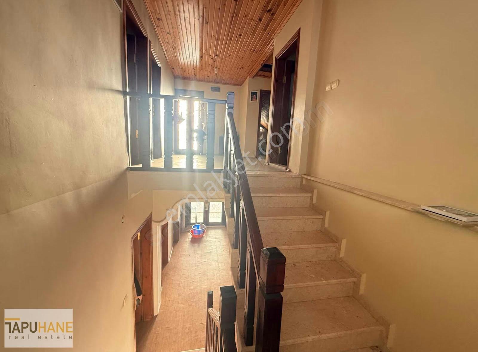 Tapuhane'den Bayraktepe Mah. Satılık 6+2 Triplex Müstakil Ev - Görsel 9