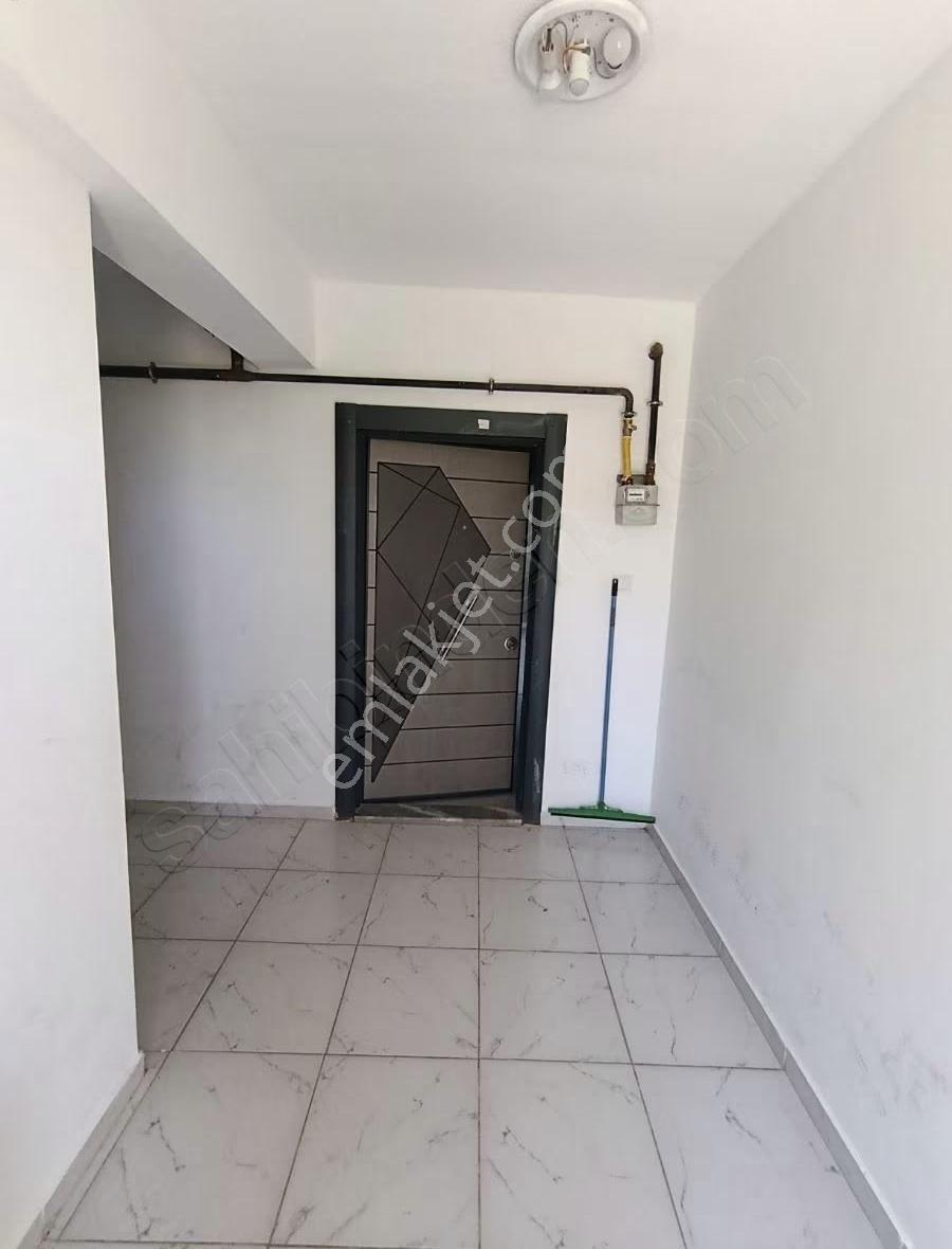 Ergene Cumhuriyet Mahallesinde Satılık 2+1 Giriş Kat Daire - Görsel 8