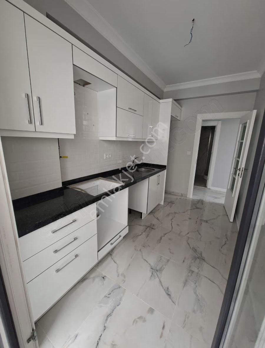 2+1 100m² Brüt 10.kat Açık Ve Kapalı Otoparklı Kiralık Daire