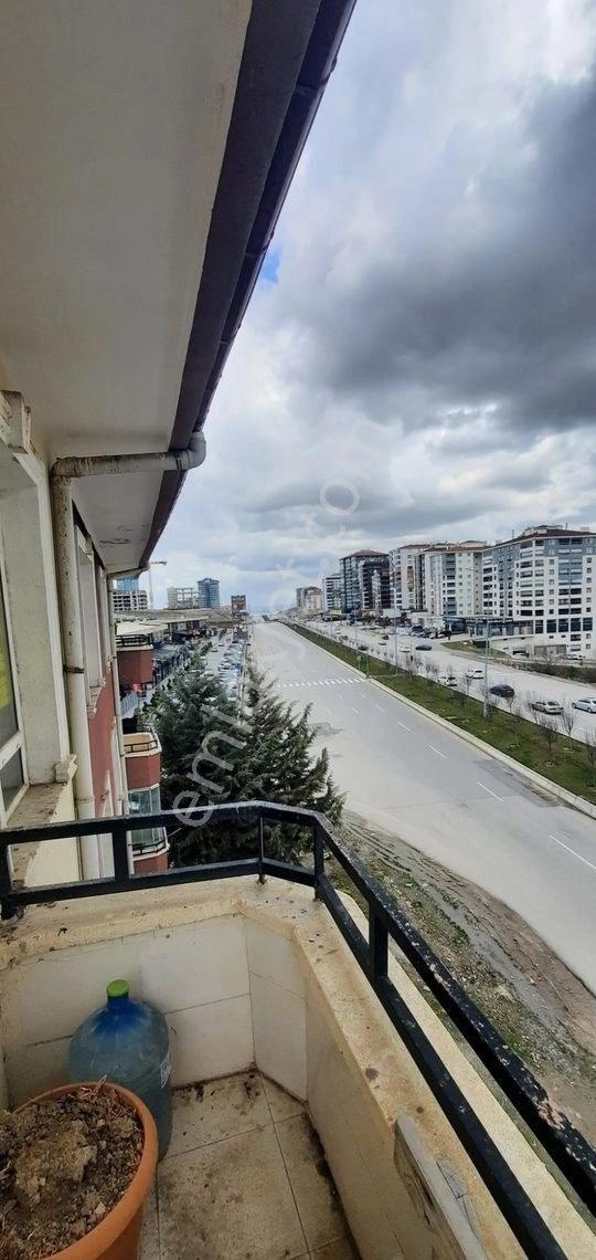 ***pursaklar Merkezde Bulvarda 3+1 Kiralık Daire*** - Görsel 12