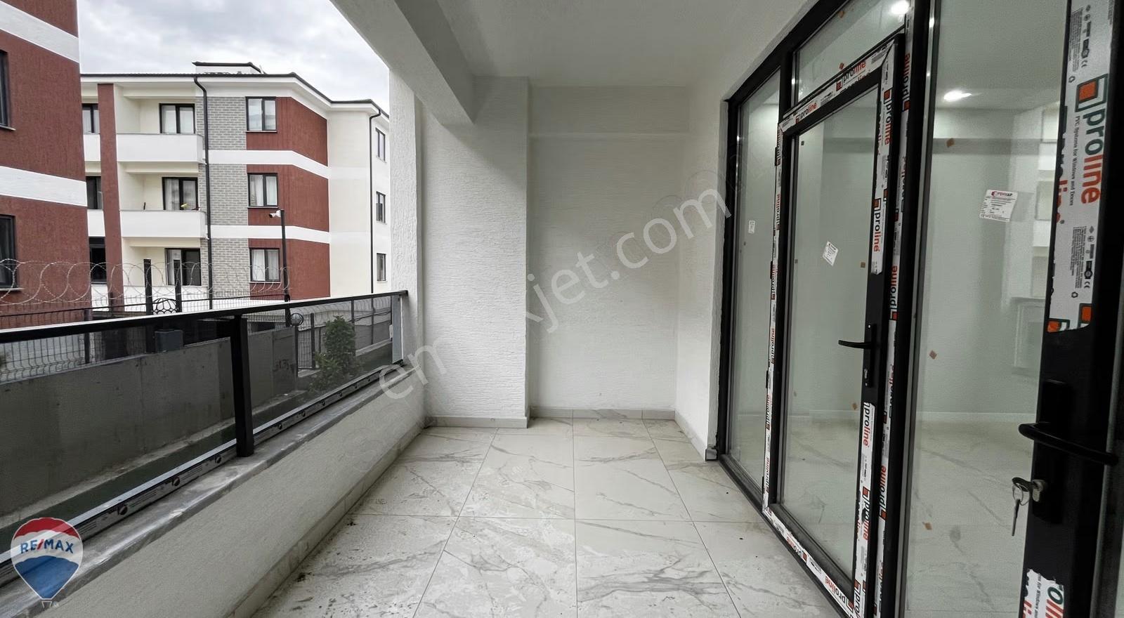 Remax Maviden Bahçeşehir Koleji Karşısı 3+1 130m2 1.kat Daire - Görsel 3