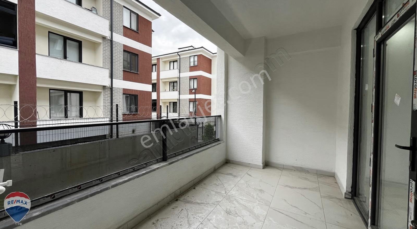 Remax Maviden Bahçeşehir Koleji Karşısı 3+1 130m2 1.kat Daire - Görsel 22