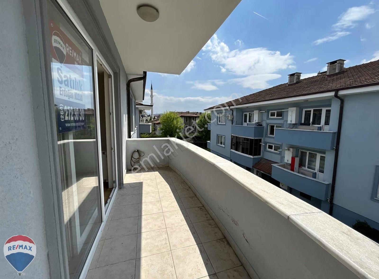 Remax Mavi'den, Serdivan Avm Yanı, Kapalı Garajlı, 3+1 Boş Daire - Görsel 19