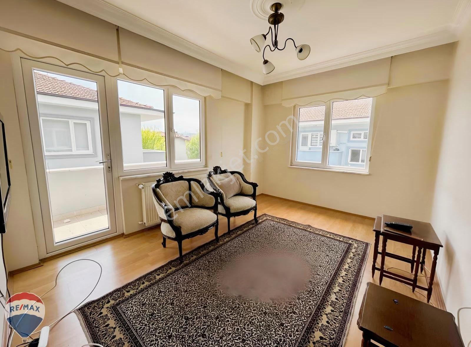 Remax Mavi'den, Serdivan Avm Yanı, Kapalı Garajlı, 3+1 Boş Daire - Görsel 25