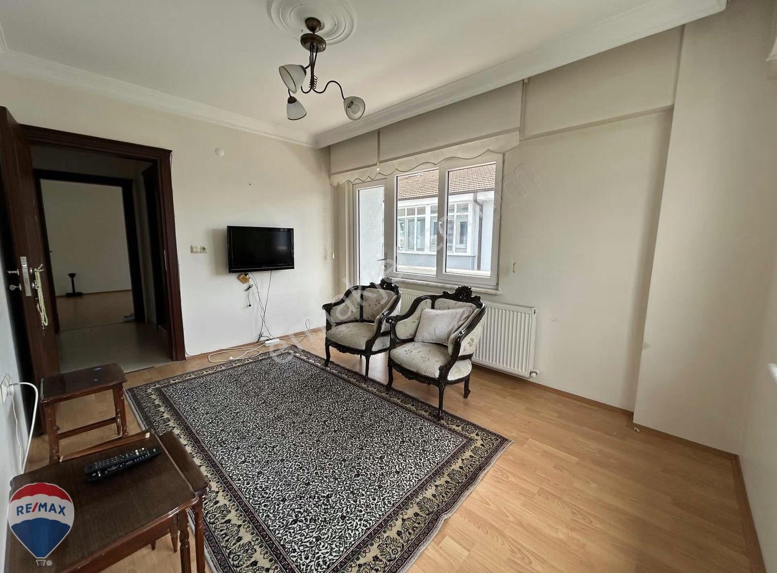 Remax Mavi'den, Serdivan Avm Yanı, Kapalı Garajlı, 3+1 Boş Daire - Görsel 32