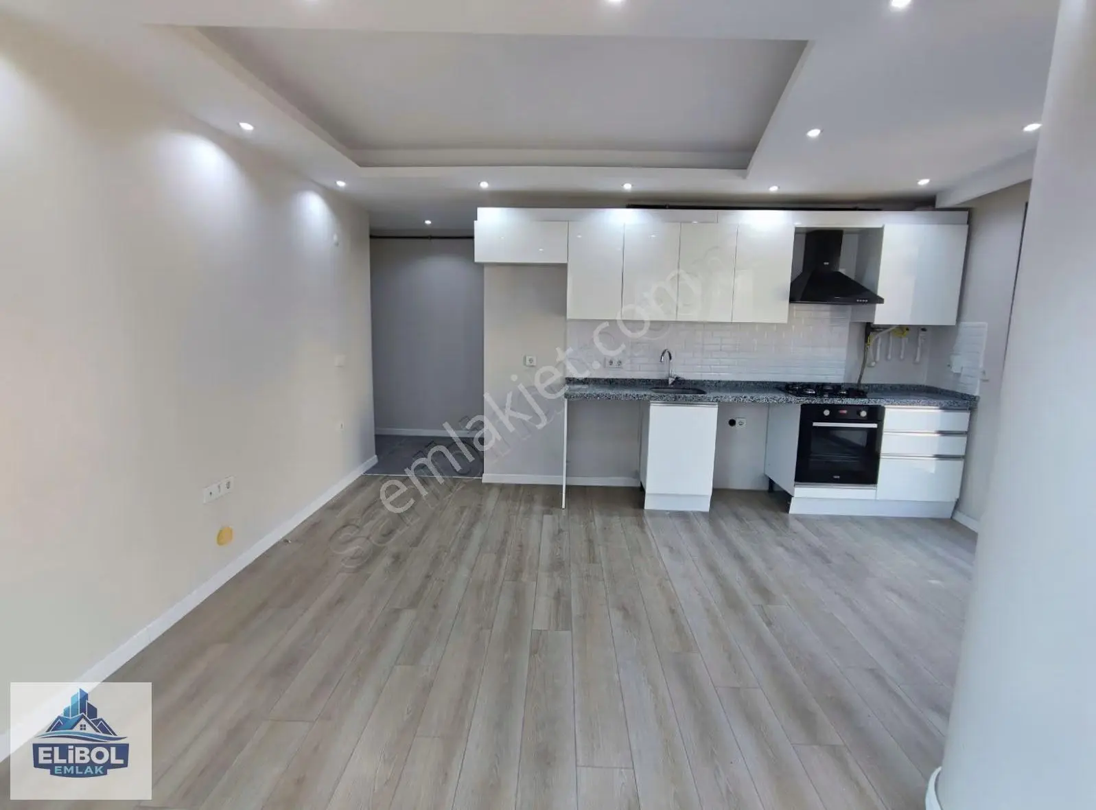 Merkezi Konumda 2 Yıllık 1+1 Ara Kat Kiralık Daire - Görsel 5