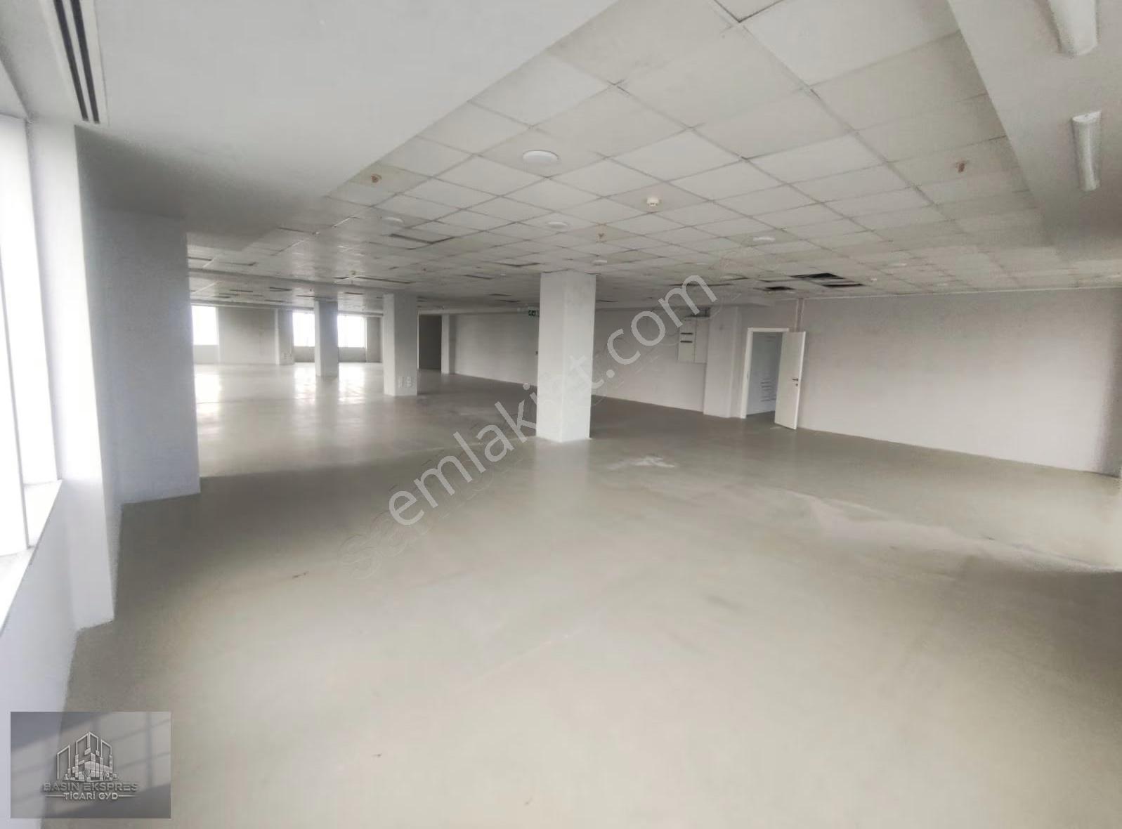 Enes Malik Toraman'dan 1000 M2 Prestijli Kiralık Plaza Katları - Görsel 28