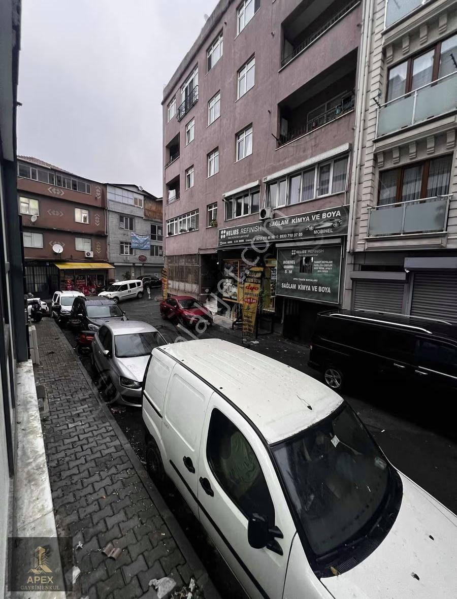 4.levent ' Te Satılık Yeni Binada Hazır Boş Dükyan