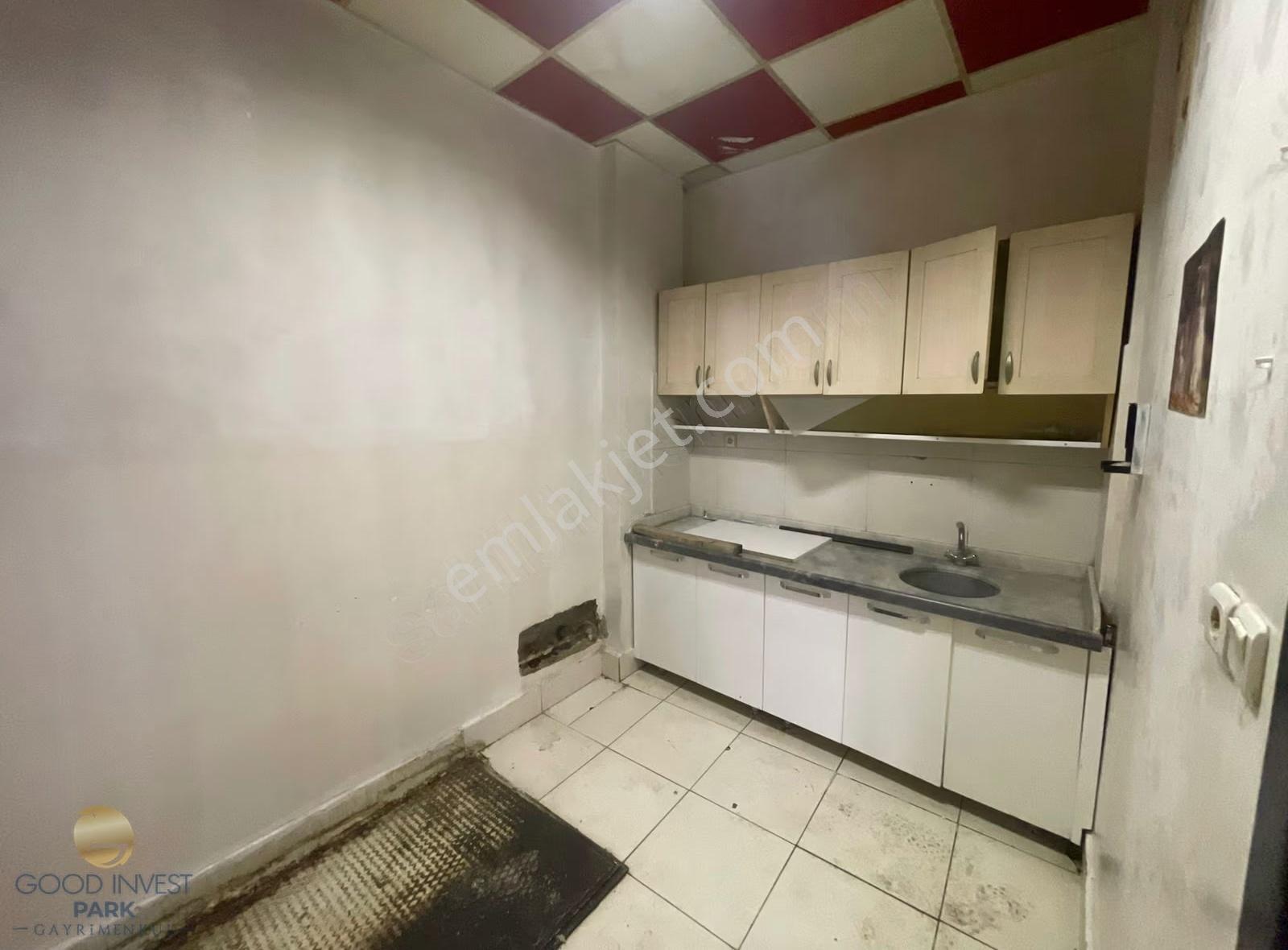 Mecidiye'de Kiralık Köşe Dükkan Caddede 80+70m2 Bodrum+mutfaklı - Görsel 11