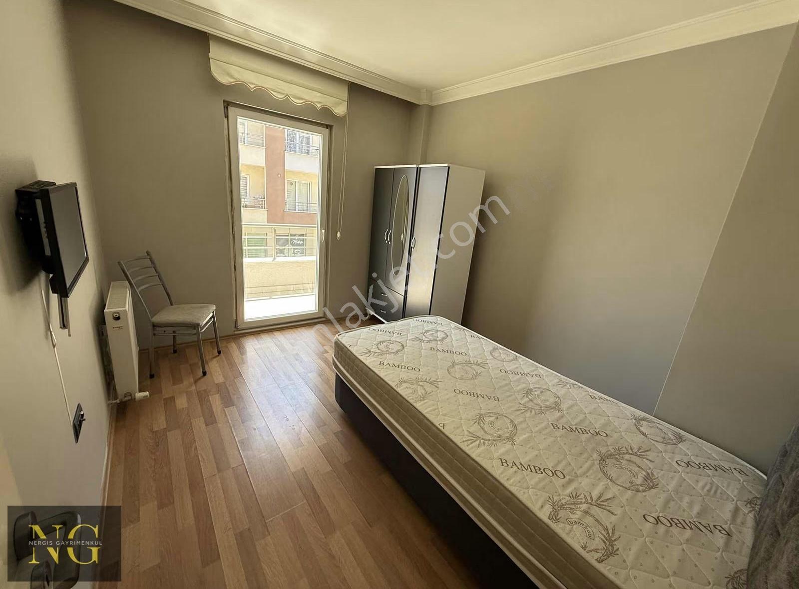 Nergis Gayrimenkulden Bersoy Sitesinde Kiralık 1+1 Fırsat Daire - Görsel 5