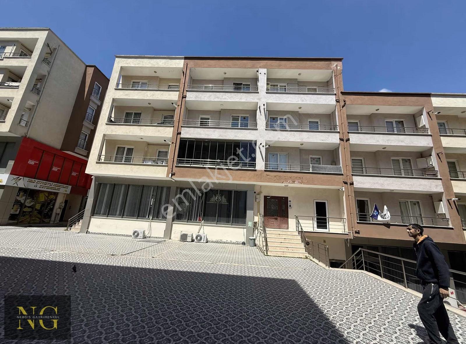 Nergis Gayrimenkulden Bersoy Sitesinde Kiralık 1+1 Fırsat Daire