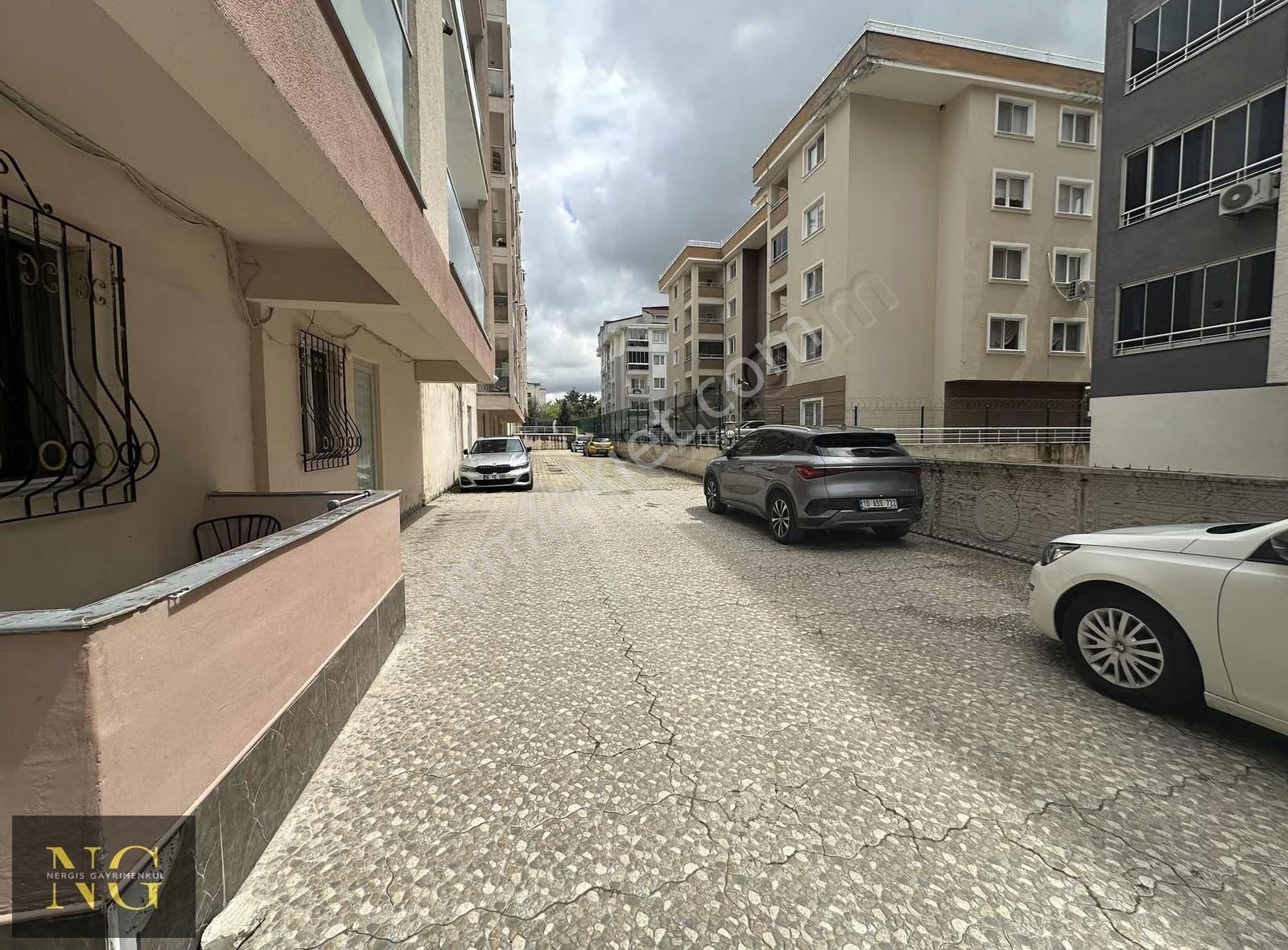 Nergisden Satılık Site İçi Full Eşyalı 1+1 Tasarım Daire - Görsel 17