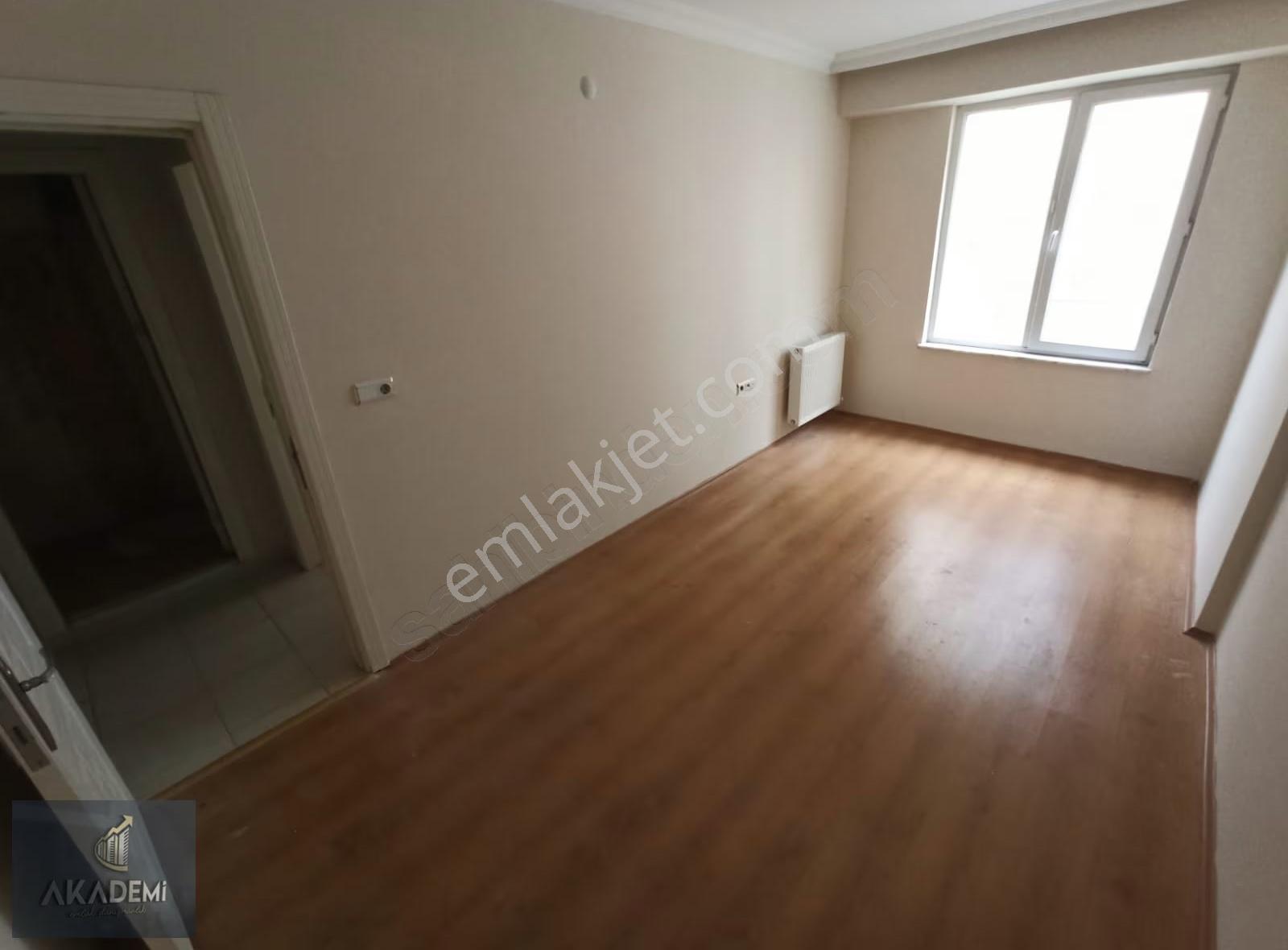 Akademi'den Espark Yakını Balkonlu Geniş Eşyasız Kiralık 2+1 - Görsel 4