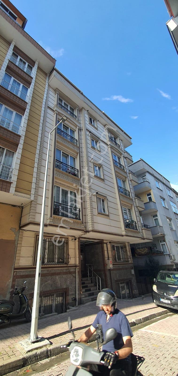 Bahçelievler Yenibosna'da Satılık 2+1 80m² Daire - Görsel 28