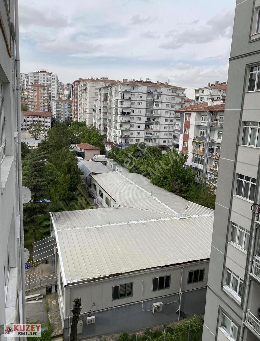 Kuzey Emlak'tan Demetevler'de Asansörlü 3+1 Yapılı Daire - Görsel 4