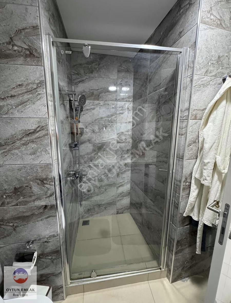 İstanbul Sarayları Eşyalı Kiralık 1+1 Balkonlu Daire 84 M² - Görsel 17