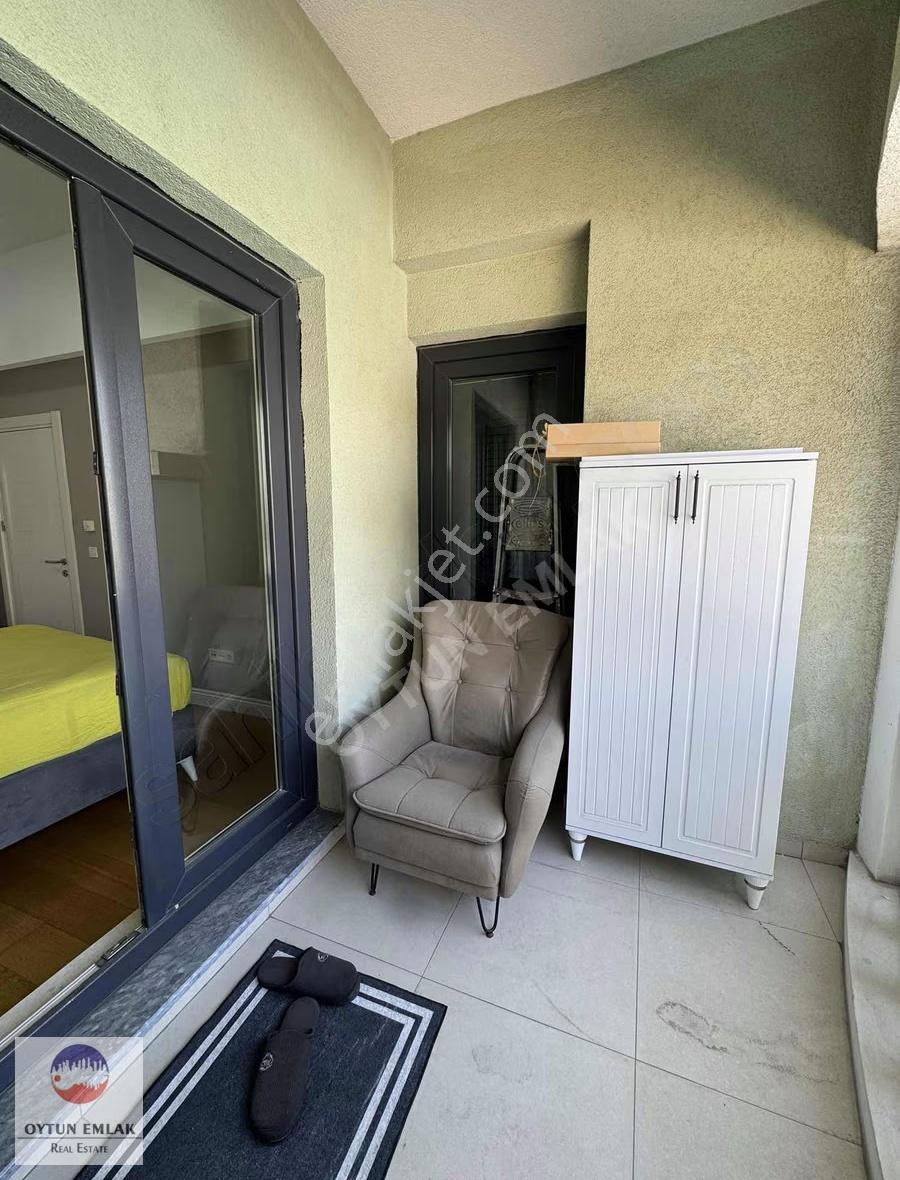İstanbul Sarayları Eşyalı Kiralık 1+1 Balkonlu Daire 84 M² - Görsel 6