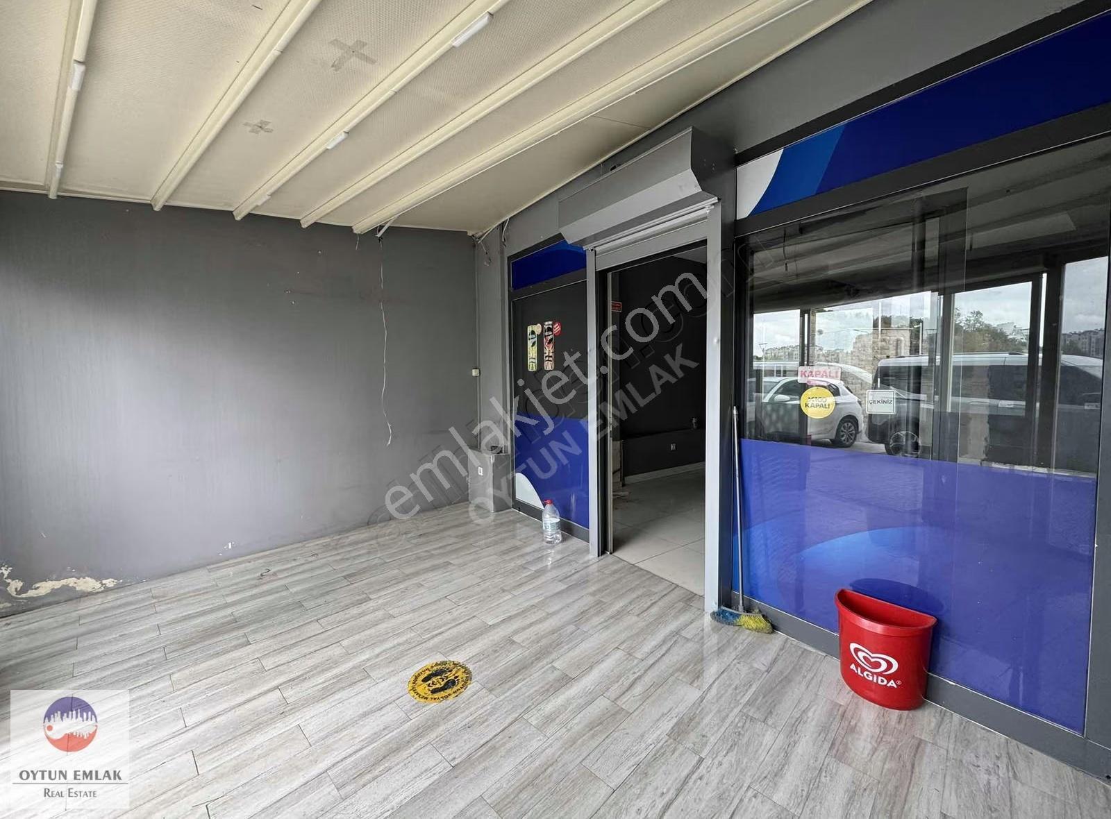 Ege Yakası Karşıyaka Rezidans Çarşıda Satılık 80 M² Dükkan Yeri - Görsel 7