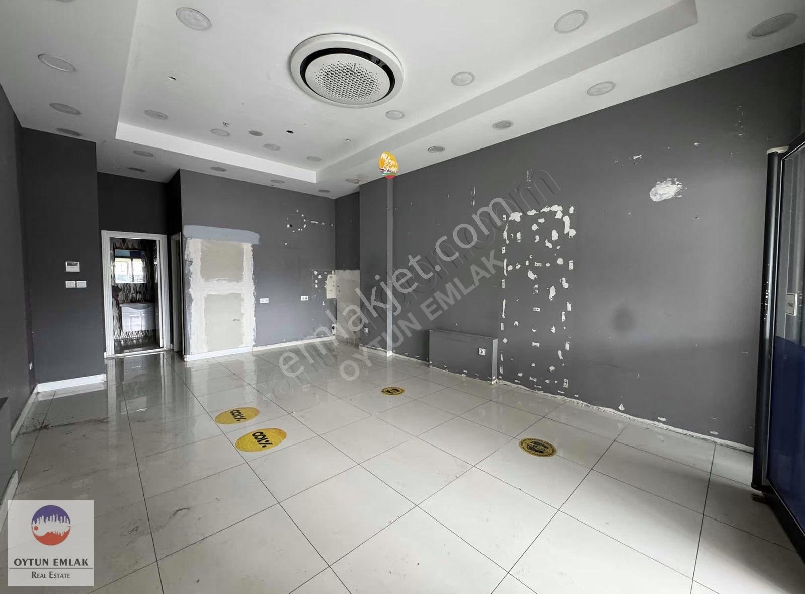 Ege Yakası Karşıyaka Rezidans Çarşıda Satılık 80 M² Dükkan Yeri - Görsel 12