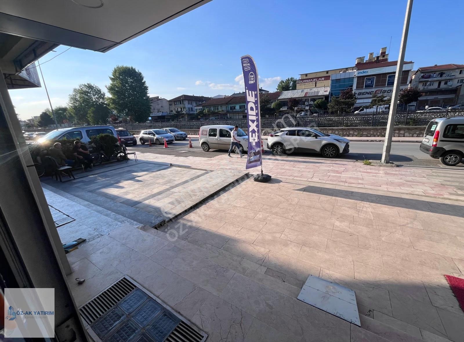 Öz-ak Tan Merkezi Konumda Reklam Değeri Yüksek Kiralık Dükkan - Görsel 18