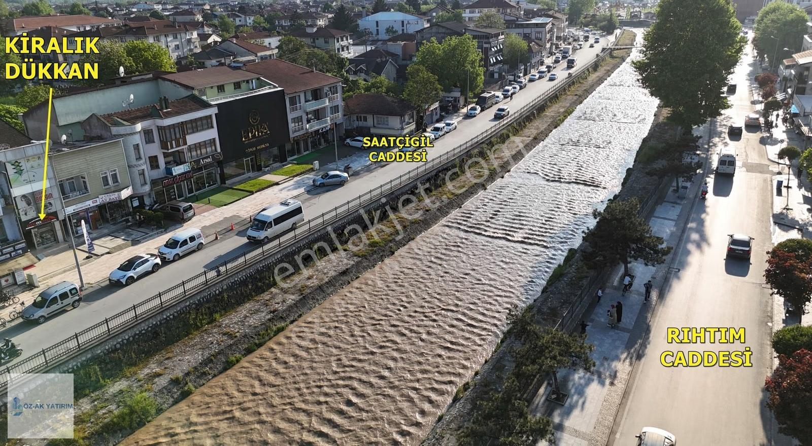 Öz-ak Tan Merkezi Konumda Reklam Değeri Yüksek Kiralık Dükkan