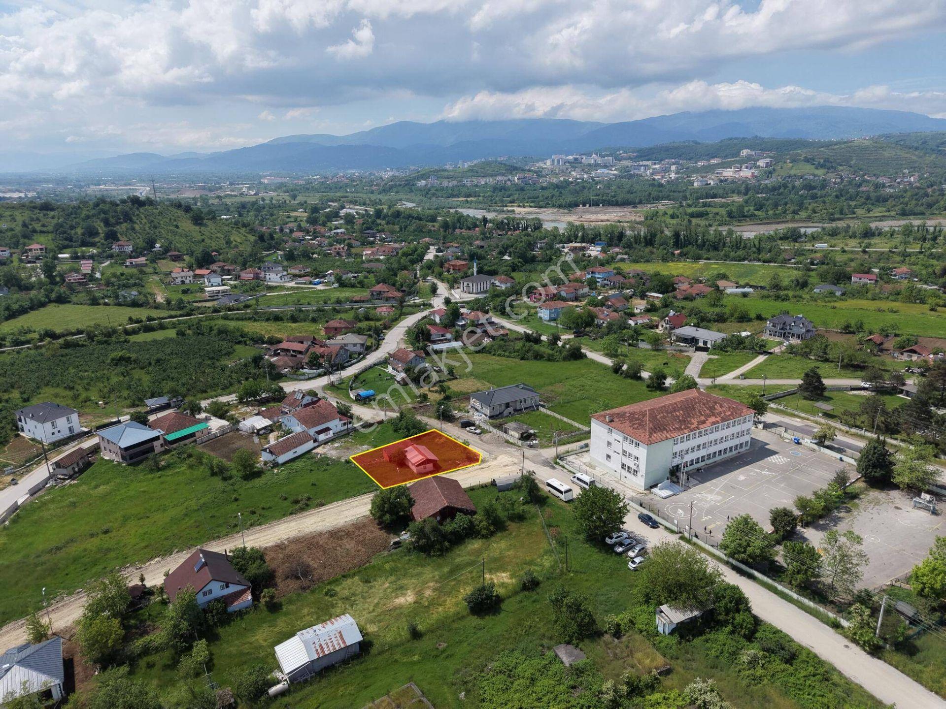 Çakırlar Mahallesi’nde 490 M² Köşe Arsa