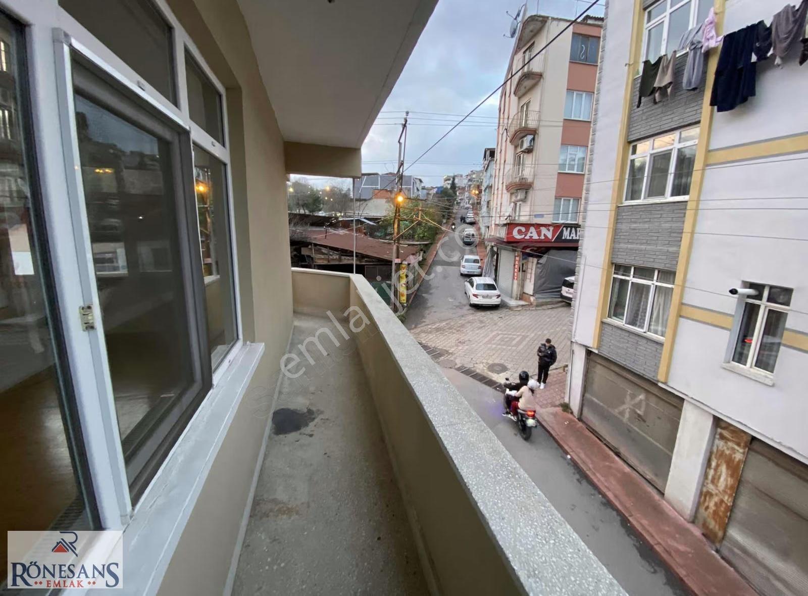 Rönesans Emlaktan Geniş 2+1 Kiralık Daire - Görsel 18