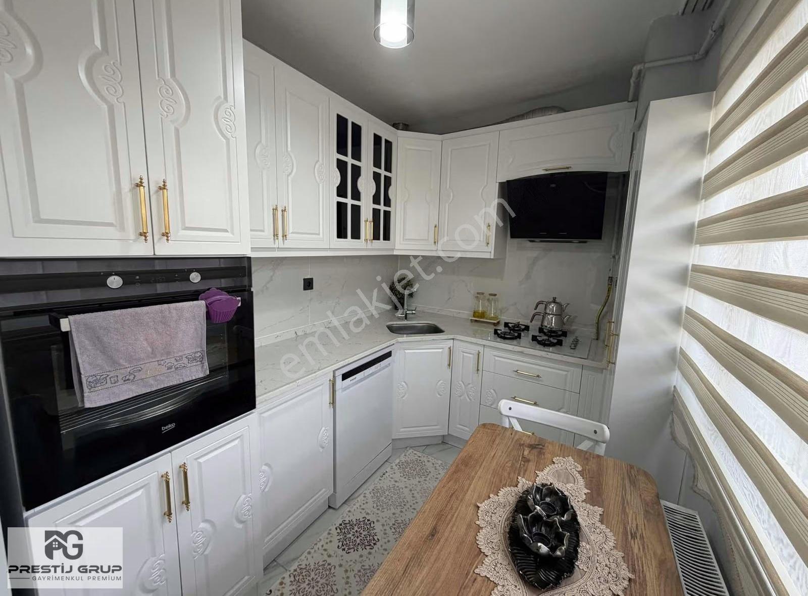 Prestij Gruptan Küçük Balıklı'da İçi Yenilenmiş Muhteşem Daire - Görsel 4