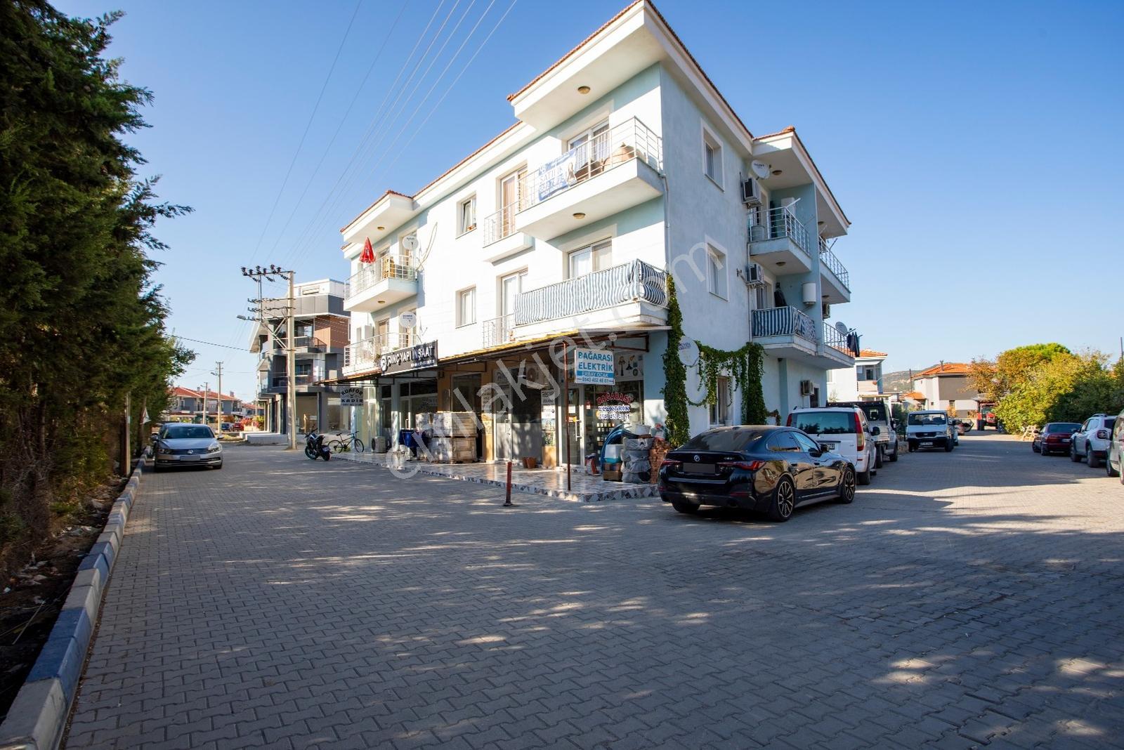 Foça Hacıveli Mah. Satılık Merkezi Konum 2+1 Daire - Görsel 3