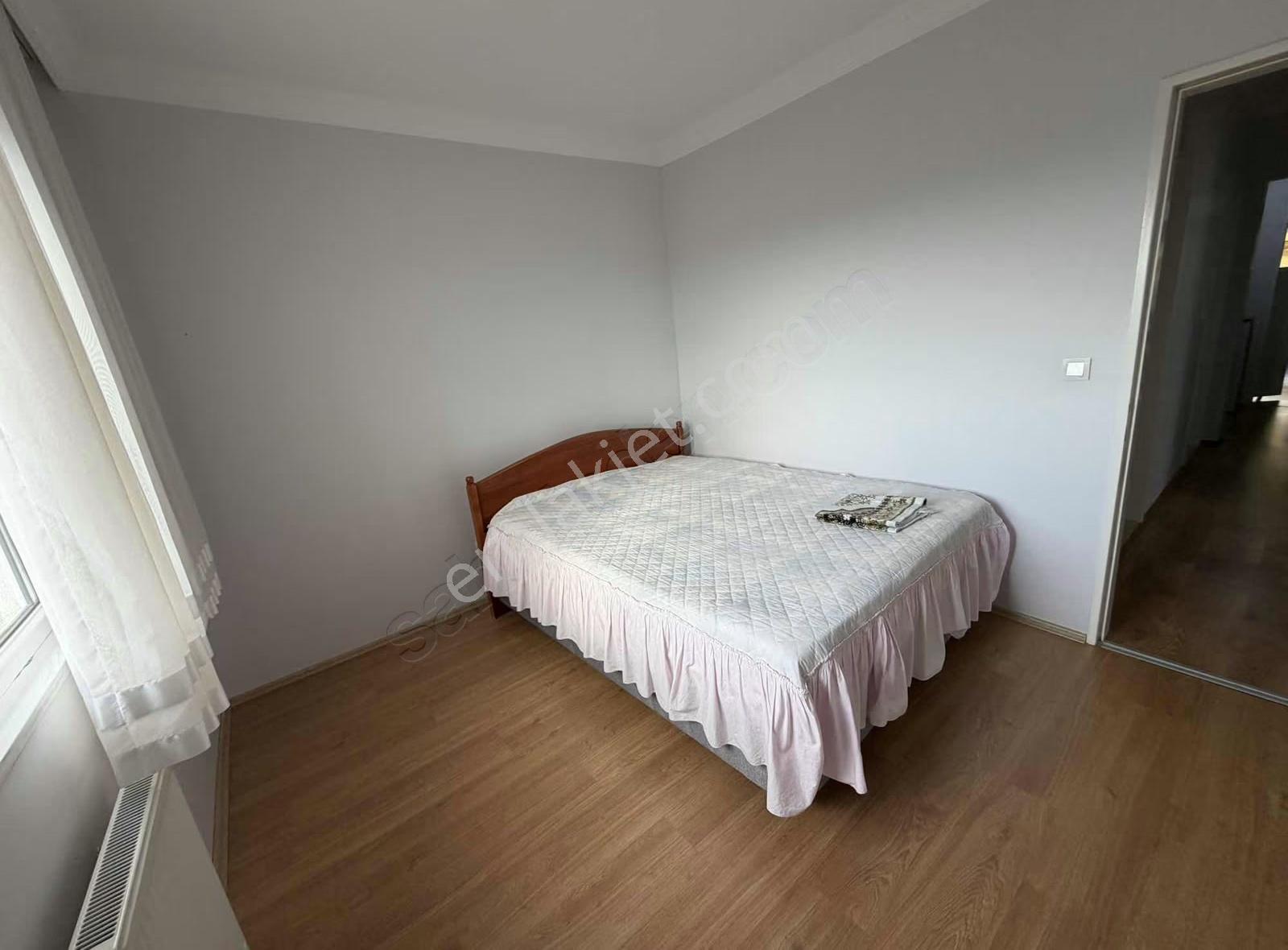 Korucuk Merkez Eşyalı Kiralık 3+1 Tertemiz Daire - Görsel 11