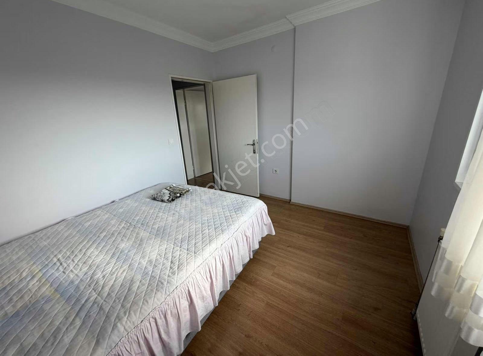Korucuk Merkez Eşyalı Kiralık 3+1 Tertemiz Daire - Görsel 9