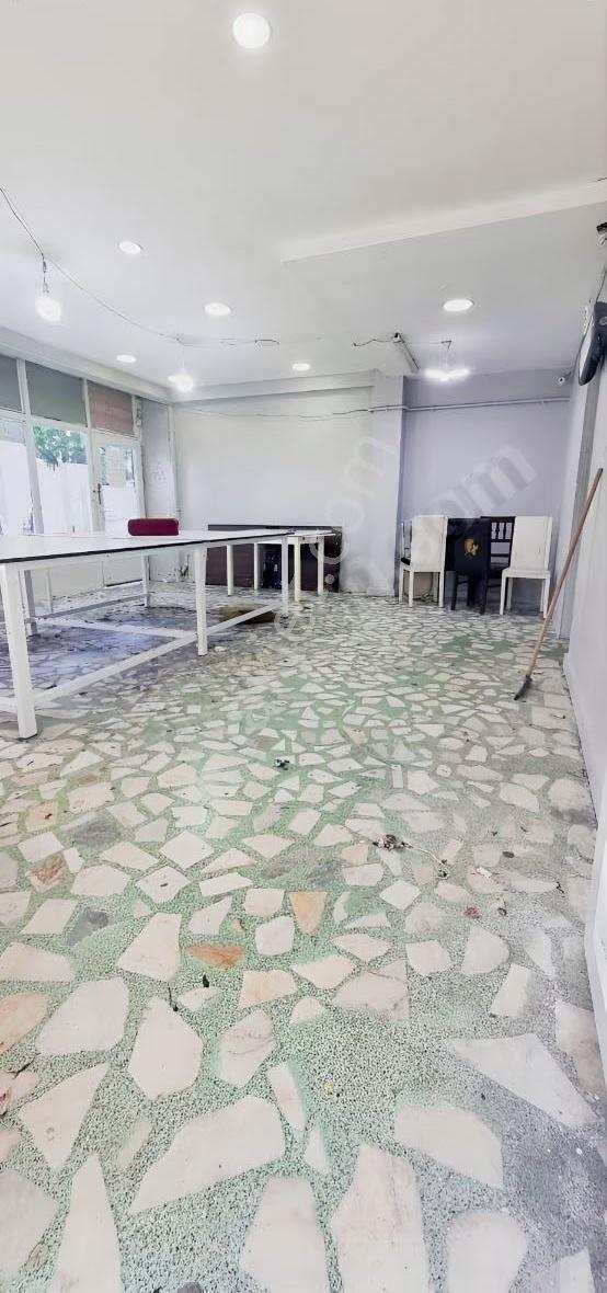 Küçükçekmece Atatürk Mahallesi Cemevi Yanında Kiralık Dükkan - Görsel 2
