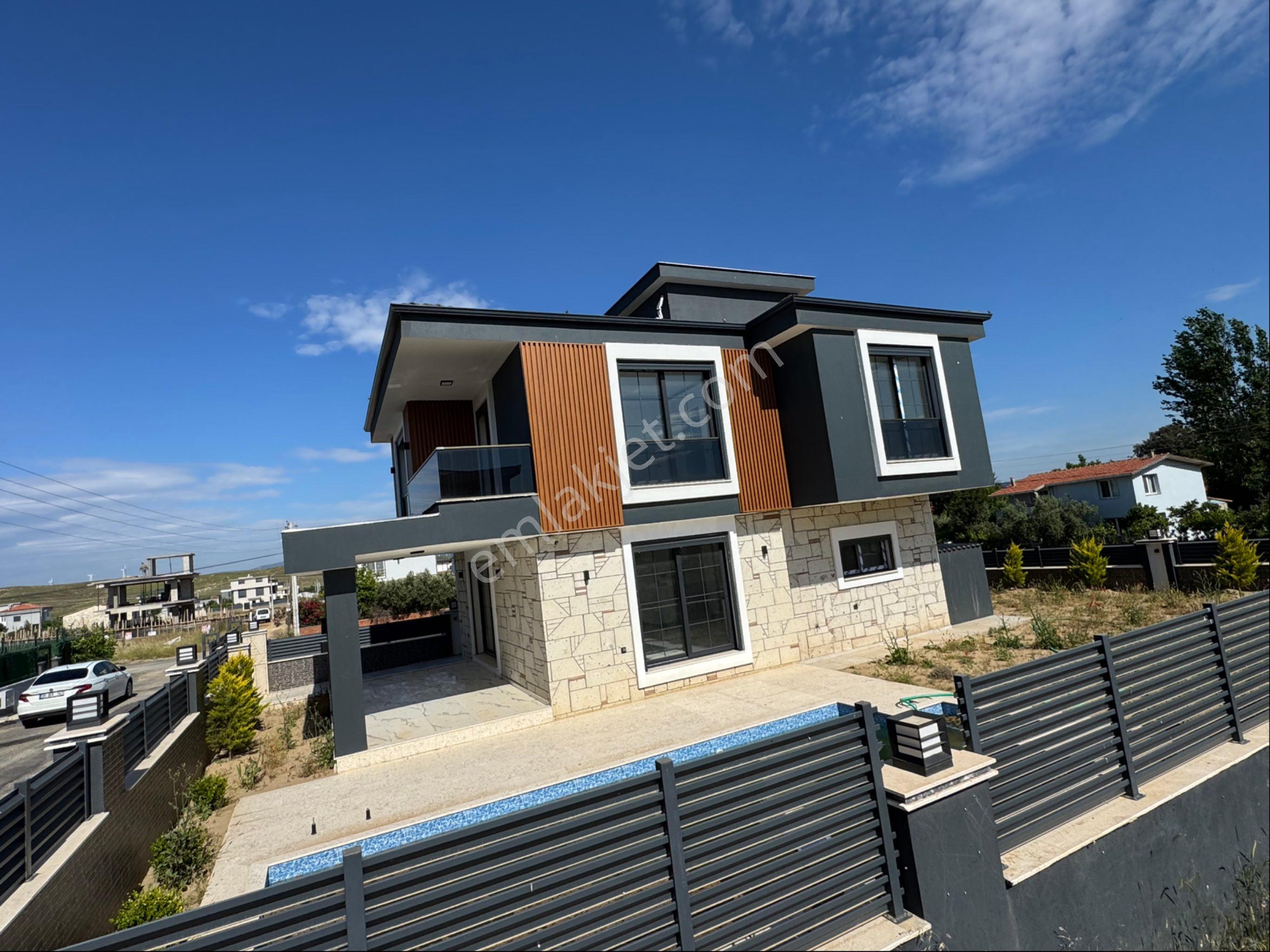 İzmir Seferihisar Da Satılık 3+1 350 M2 İçinde Havuzlu Tek Müstakil Villa - Görsel 4