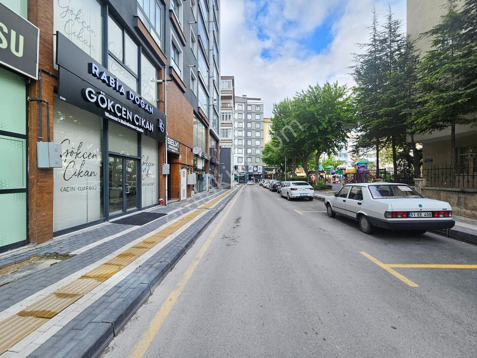 Toros Emlak'tan Bor Cad. Arkası Satılık 3 Katlı 270 M2 Dükkan - Görsel 21