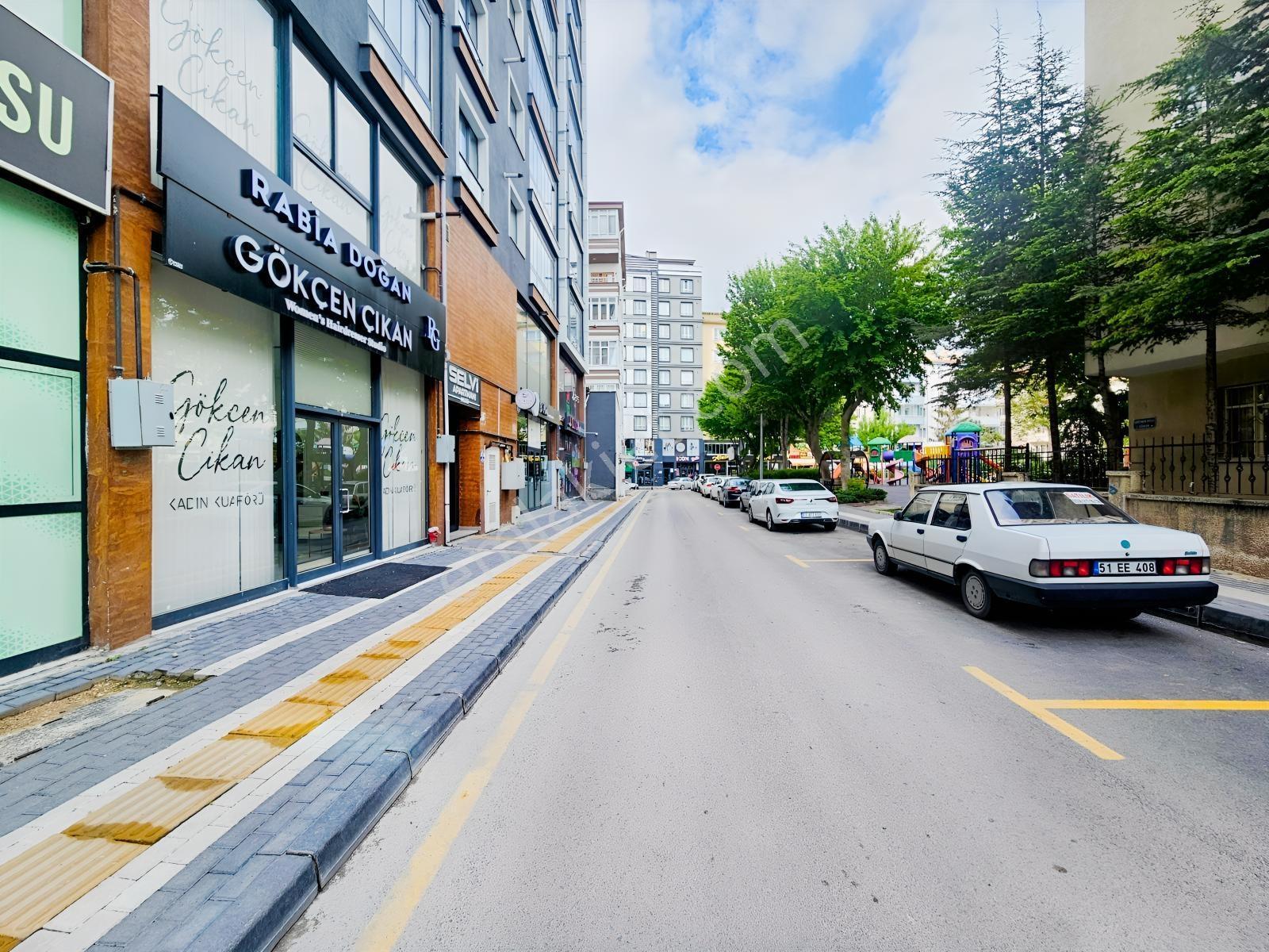 Toros Emlak'tan Bor Cad. Arkası Satılık 3 Katlı 270 M2 Dükkan - Görsel 8