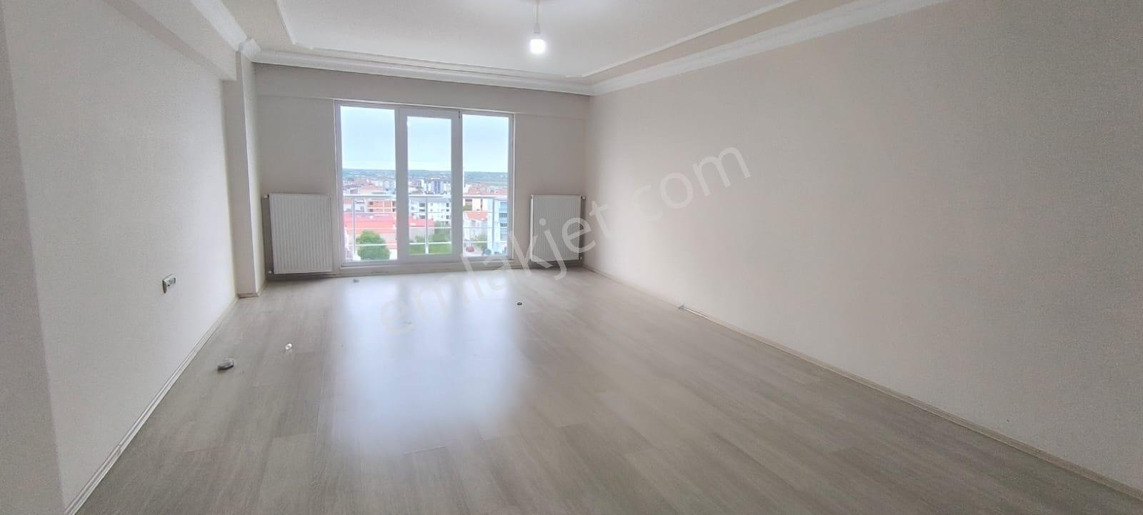 Edis Emlak Birol Acar"dan Mevlanada Site İçi 160 M2 Kiralık 4+1 - Görsel 16