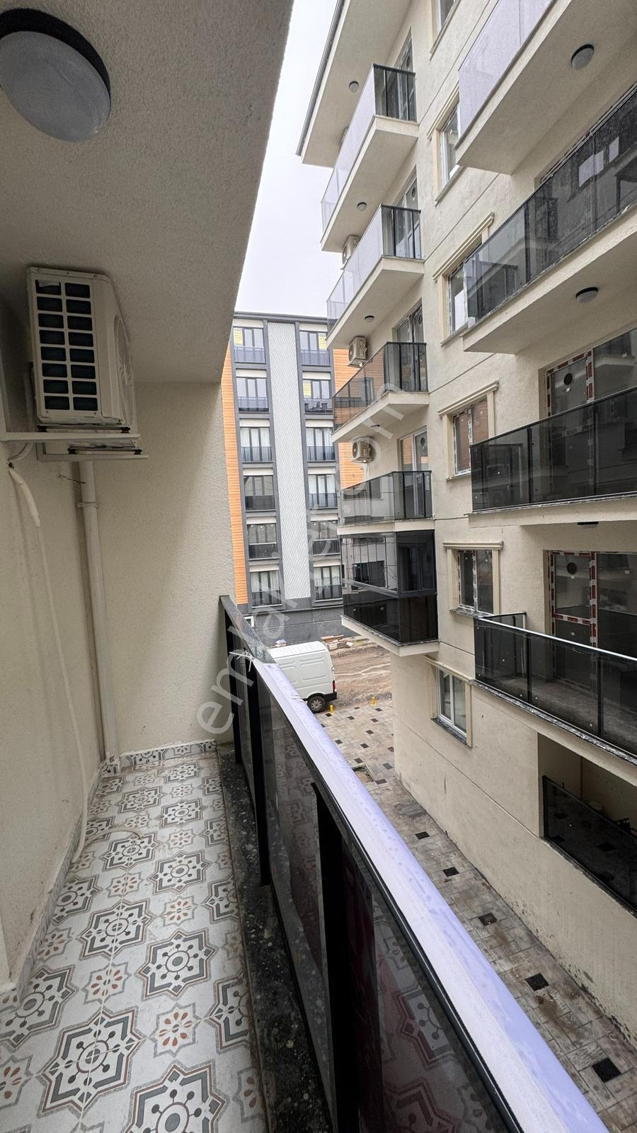 Redstone'dan Muhittin Ottoman Sitesinde Arakat 1+1 Kiralık Daire - Görsel 12