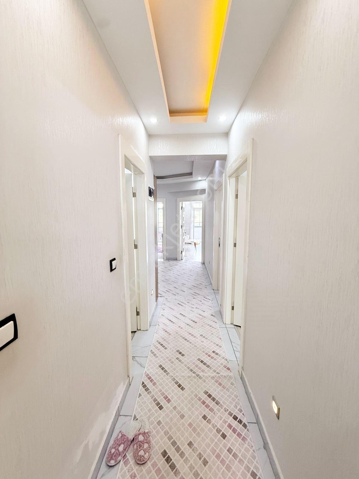 Beykent'te Eşsiz Manzaralı Ön Cephe Ana Yol Üzerinde 2+1 Daire - Görsel 11