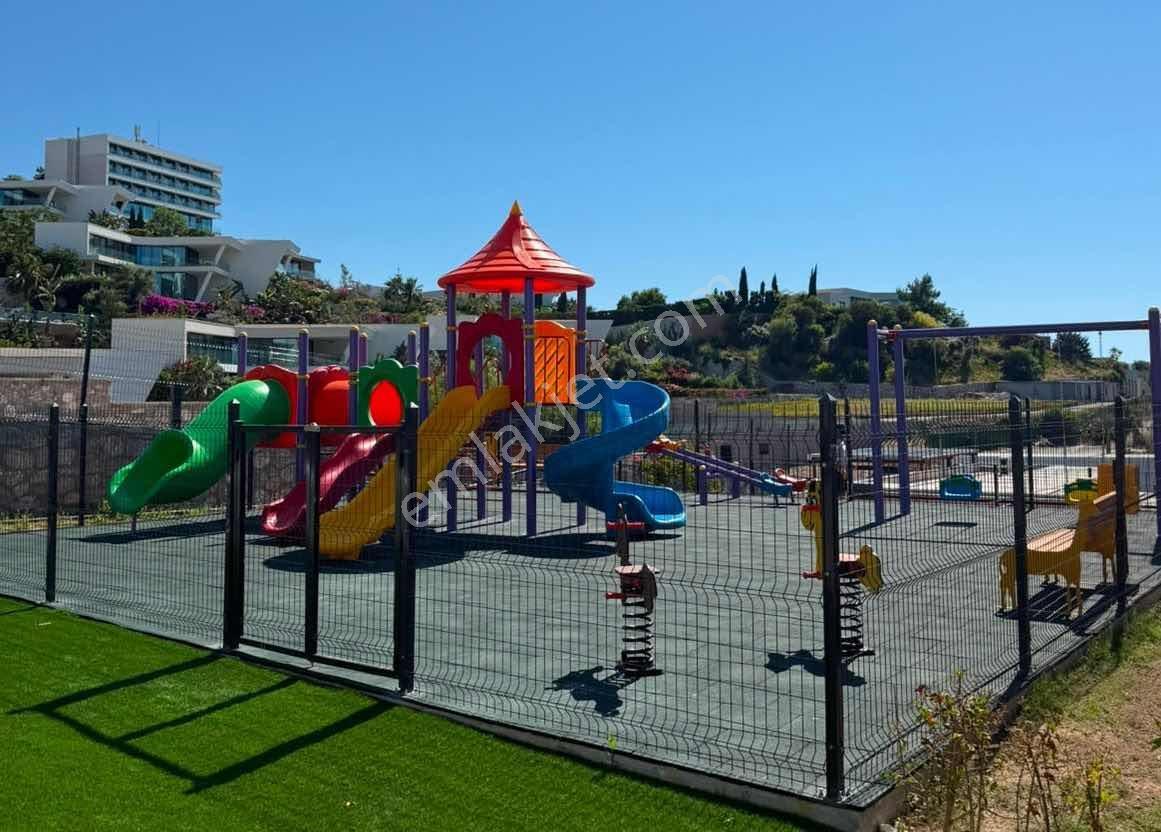Çocuk Parkı Havuz Özel Plaj Güvenlik En Keyifli 3+1 Villa - Görsel 14